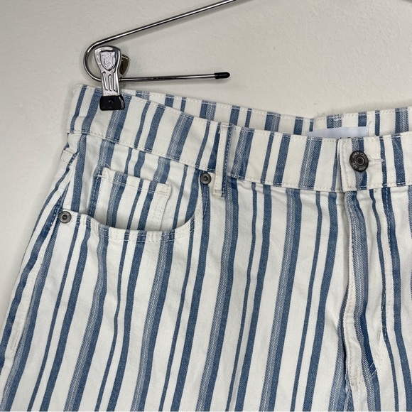 NWT Loft Blue and White Striped The Cut Off Short 12/31 - Picture 2 of 10